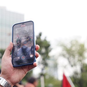 Phone records pro-Palestine protest in Jakarta, Indonesia, April 2024